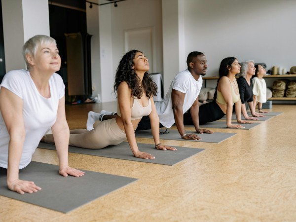 Un cours de Pilates en entreprise